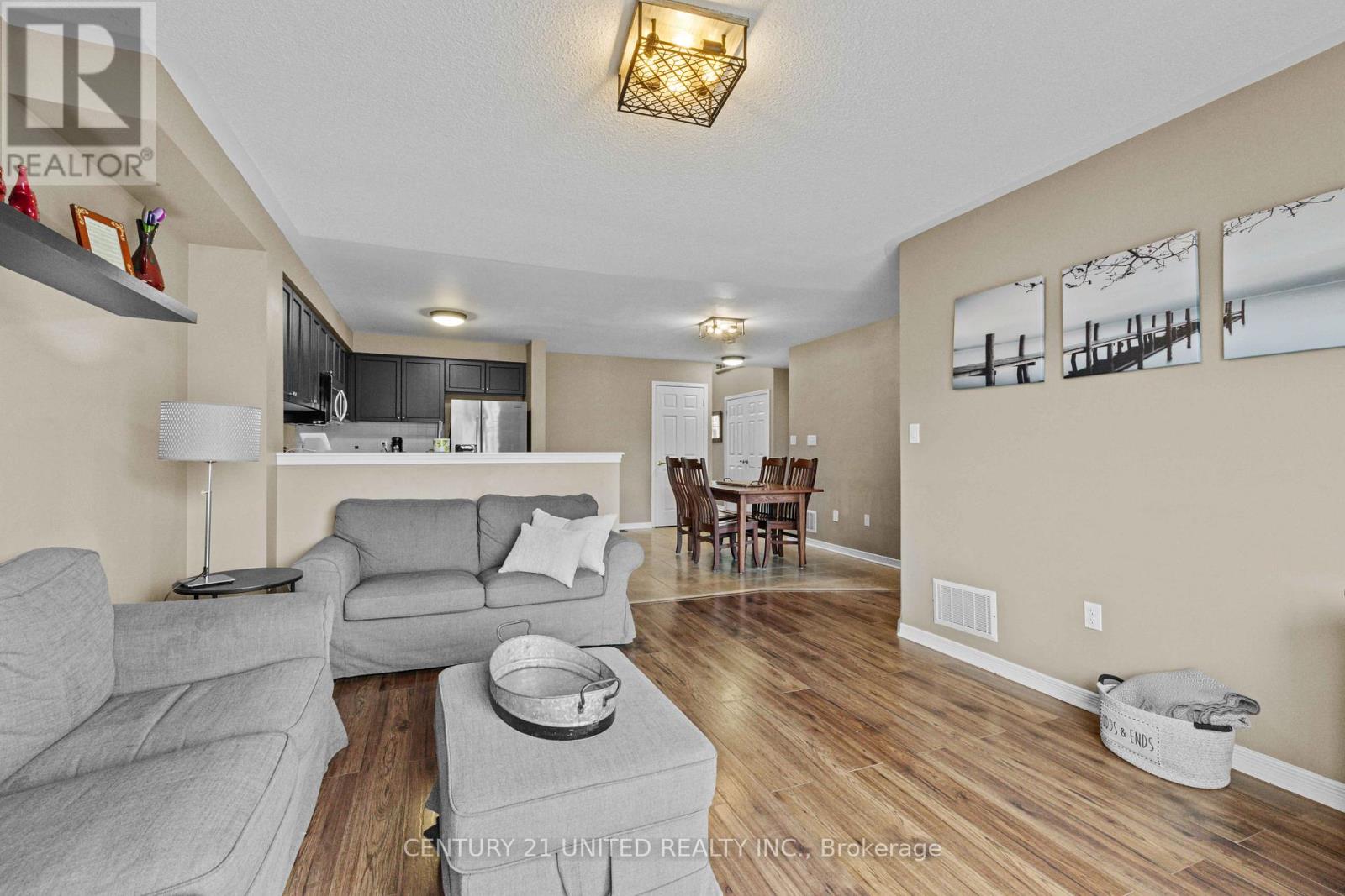 617 Tully Crescent, Peterborough (Monaghan Ward 2), Ontario  K9K 0B1 - Photo 9 - X12875676