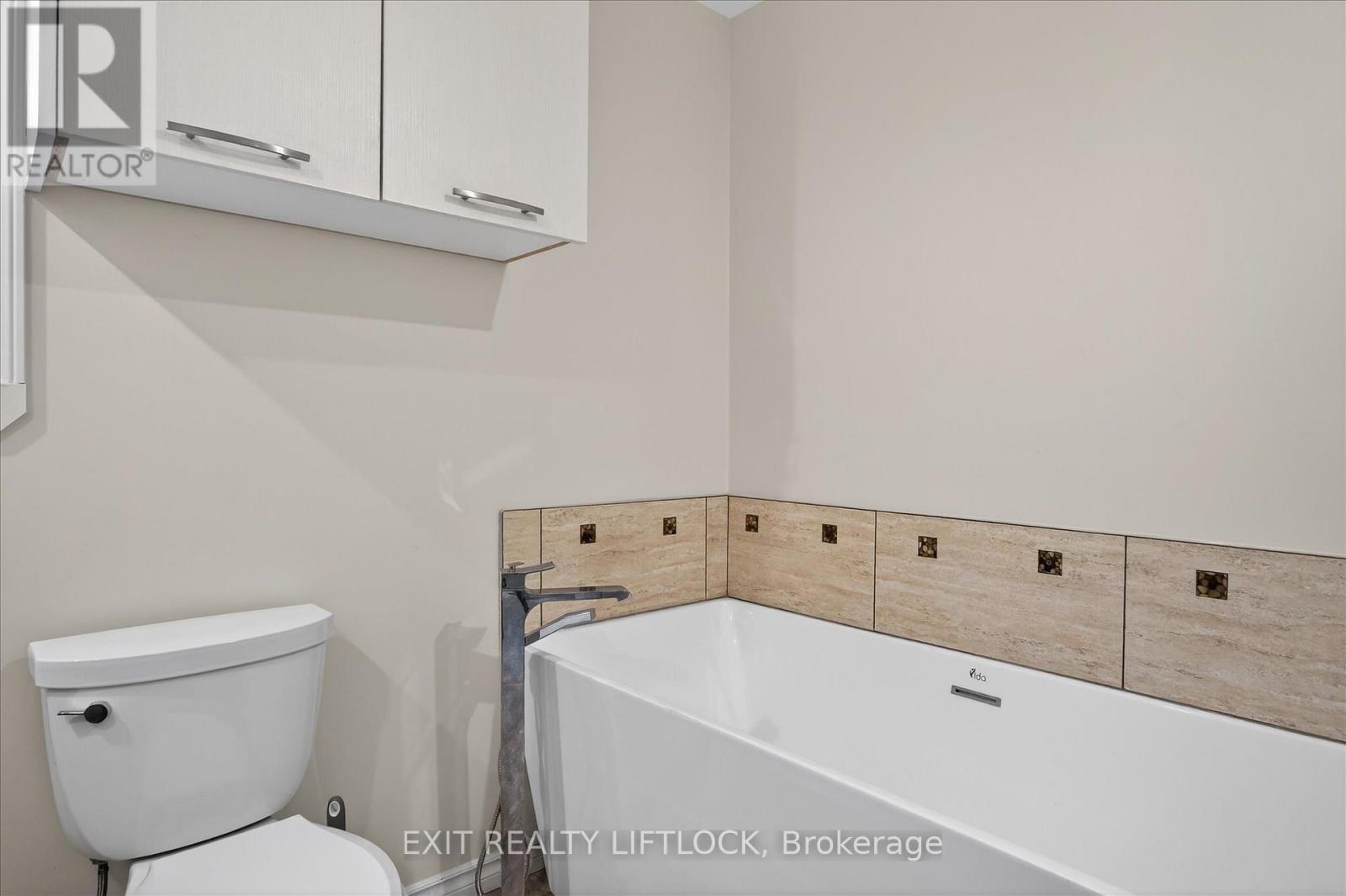 1344 Tudor Crescent, Peterborough (Ashburnham Ward 4), Ontario  K9L 1X1 - Photo 26 - X12876116