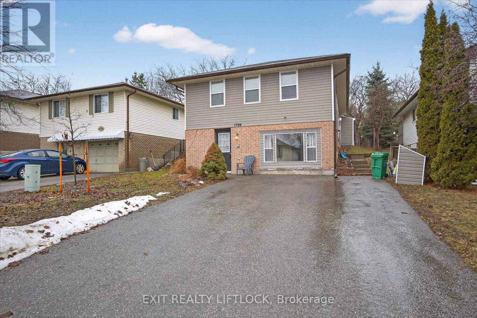 1344 Tudor Crescent, Peterborough (Ashburnham Ward 4), Ontario  K9L 1X1 - Photo 4 - X12876116