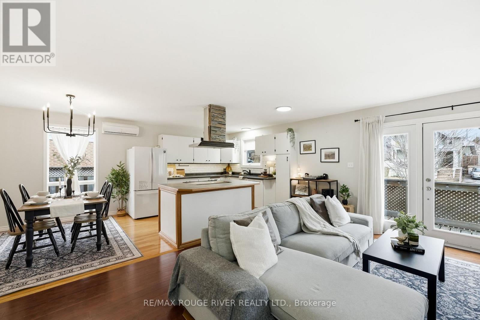 19 Caroline Street, Kawartha Lakes (Lindsay), Ontario  K9V 1T2 - Photo 11 - X12876224