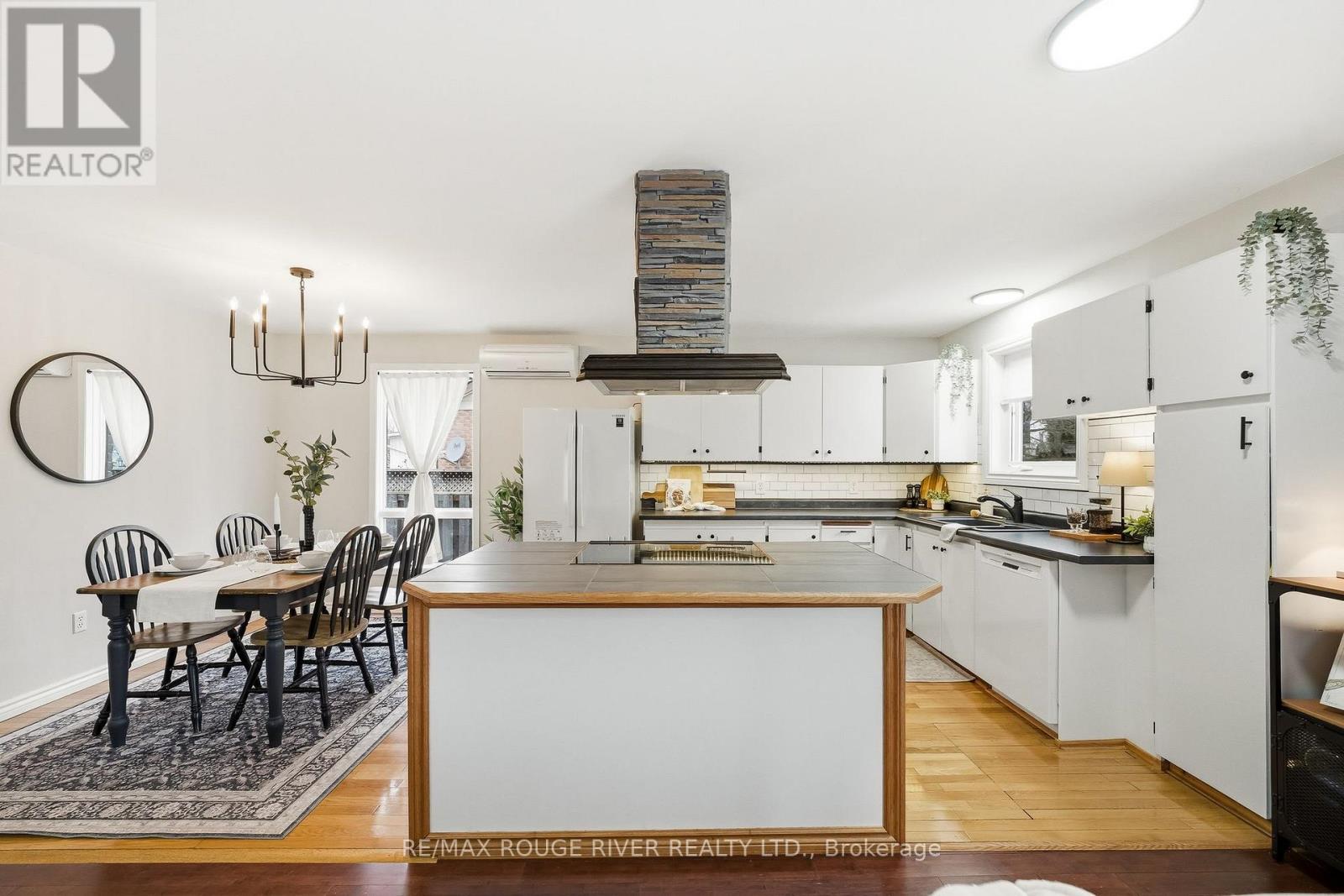 19 Caroline Street, Kawartha Lakes (Lindsay), Ontario  K9V 1T2 - Photo 16 - X12876224