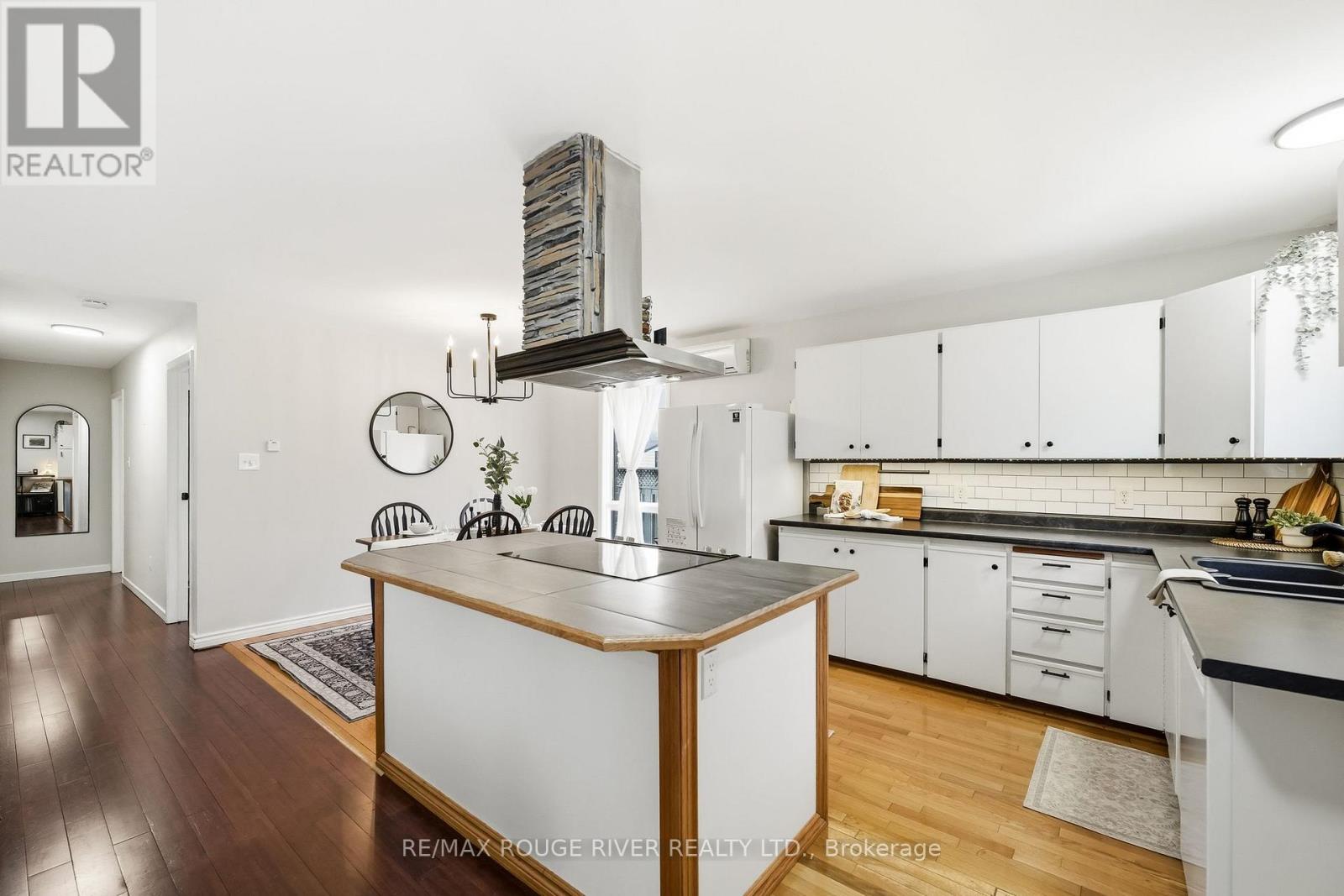 19 Caroline Street, Kawartha Lakes (Lindsay), Ontario  K9V 1T2 - Photo 17 - X12876224