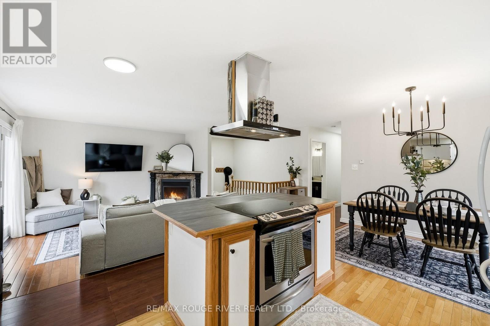 19 Caroline Street, Kawartha Lakes (Lindsay), Ontario  K9V 1T2 - Photo 18 - X12876224