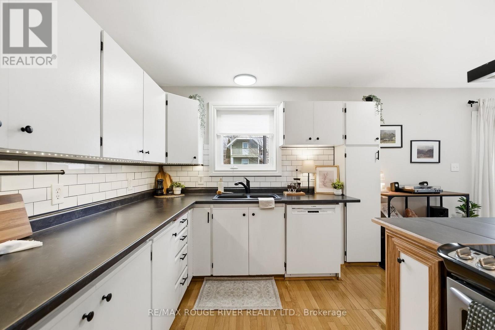 19 Caroline Street, Kawartha Lakes (Lindsay), Ontario  K9V 1T2 - Photo 20 - X12876224