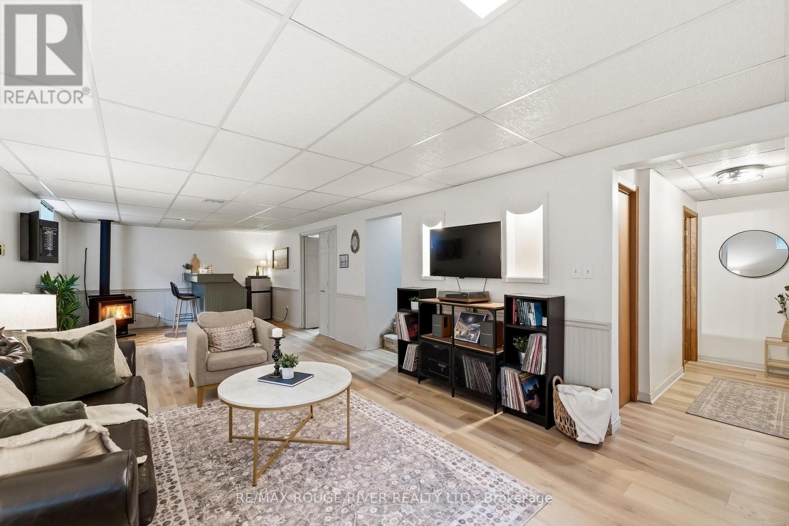 19 Caroline Street, Kawartha Lakes (Lindsay), Ontario  K9V 1T2 - Photo 32 - X12876224