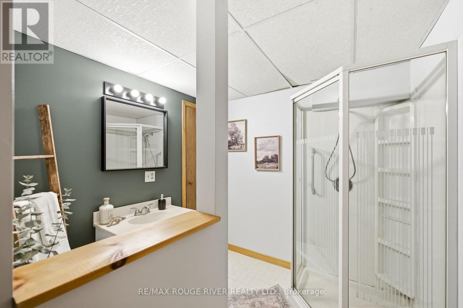 19 Caroline Street, Kawartha Lakes (Lindsay), Ontario  K9V 1T2 - Photo 37 - X12876224