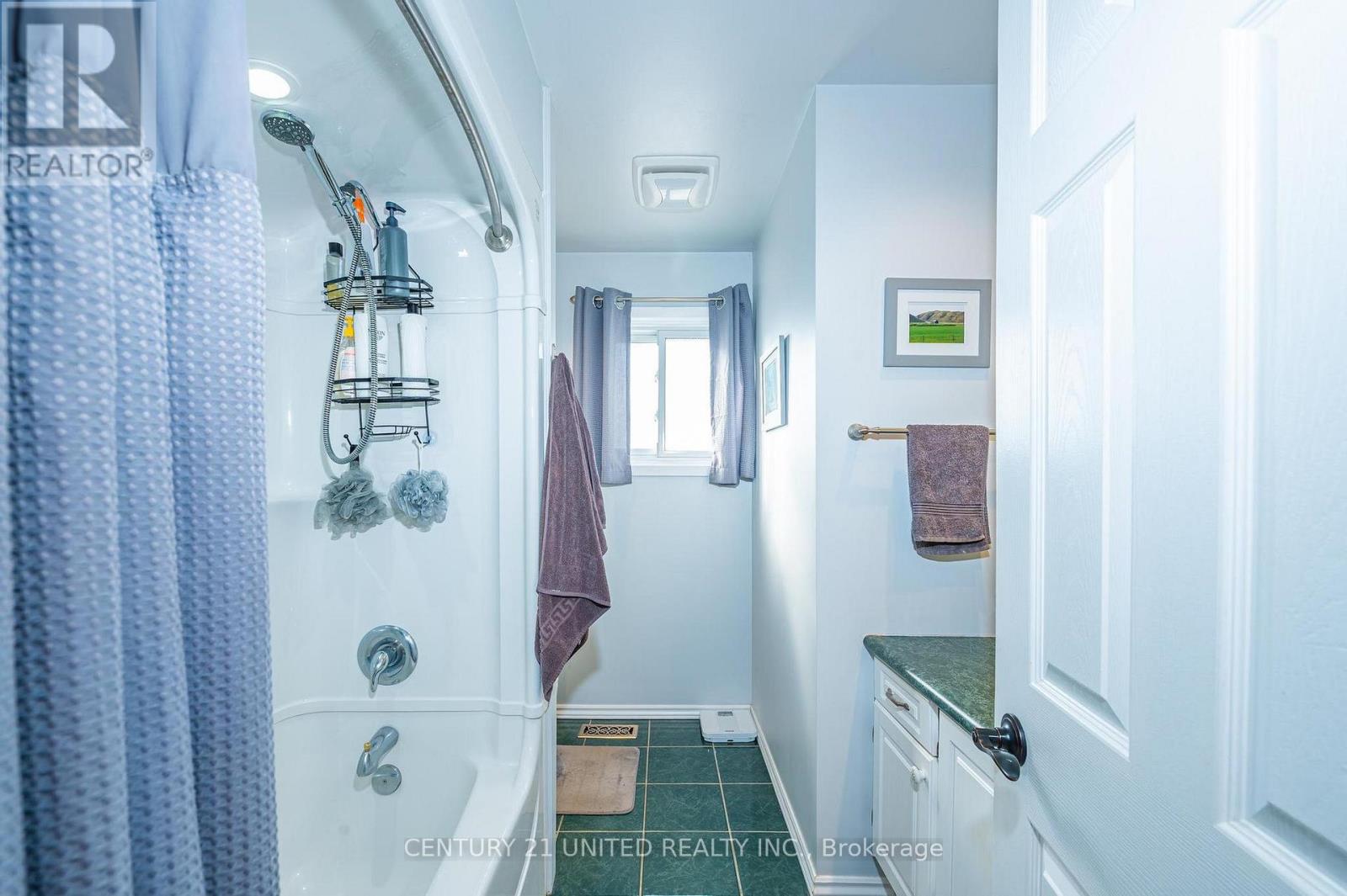 622 Brick Road, Selwyn, Ontario  K0L 1T0 - Photo 11 - X12876358