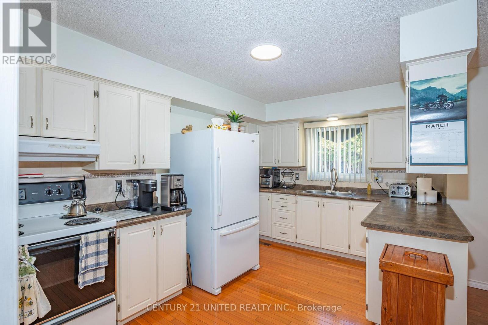 622 Brick Road, Selwyn, Ontario  K0L 1T0 - Photo 5 - X12876358