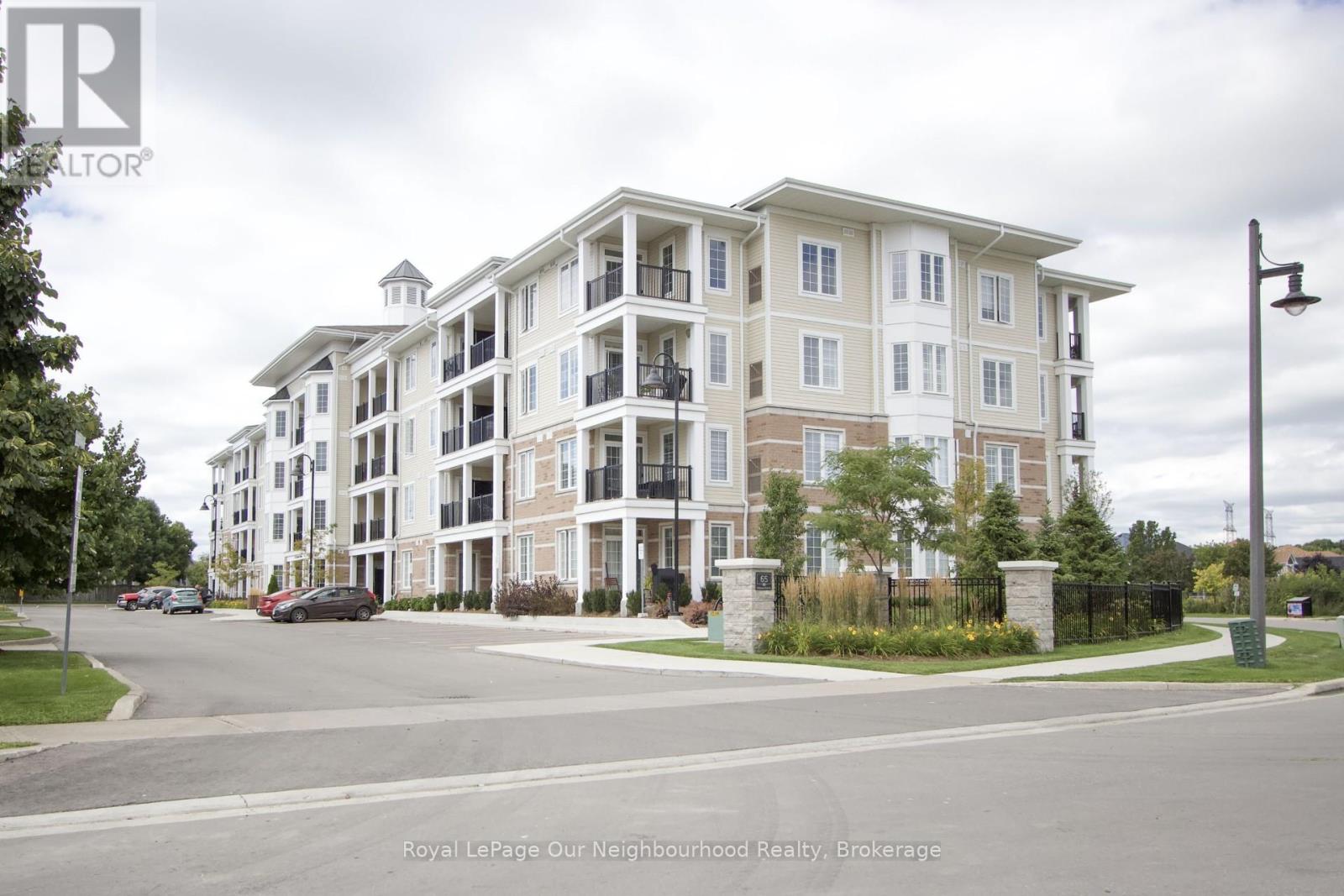 210 - 65 Shipway Avenue, Clarington (Newcastle), Ontario  L1B 0B7 - Photo 2 - E12876708