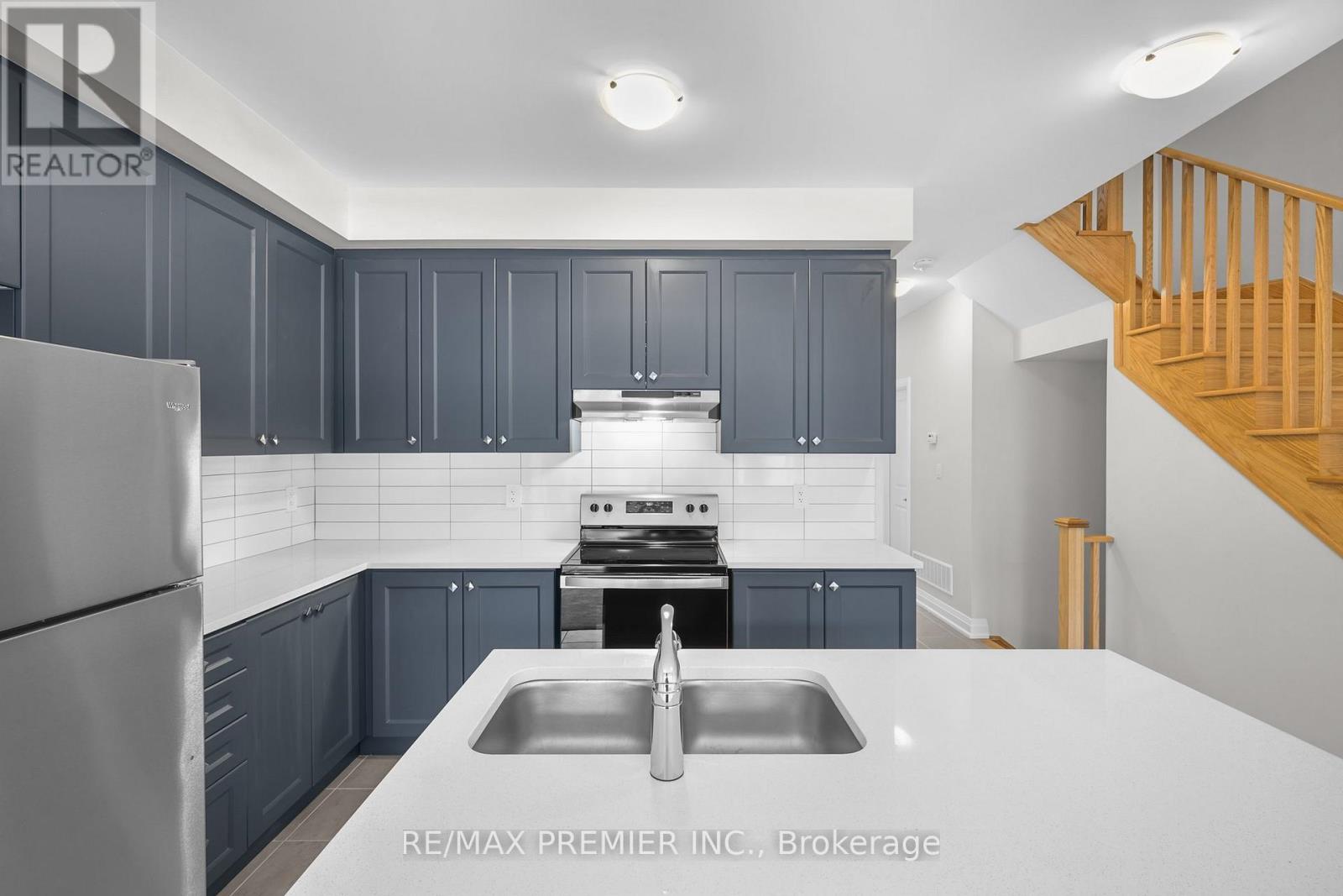 138 Corley Street, Kawartha Lakes (Lindsay), Ontario  K9V 0R4 - Photo 6 - X12876628