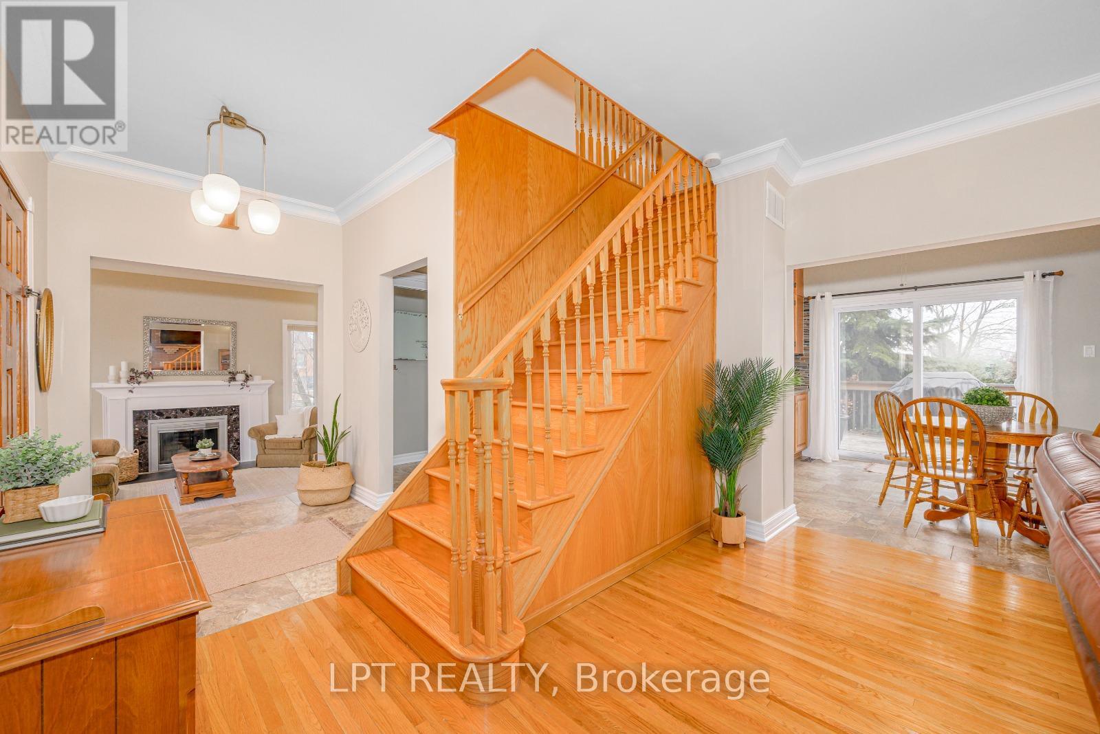 234 Angeline Street N, Kawartha Lakes (Lindsay), Ontario  K9V 5E9 - Photo 7 - X12877456