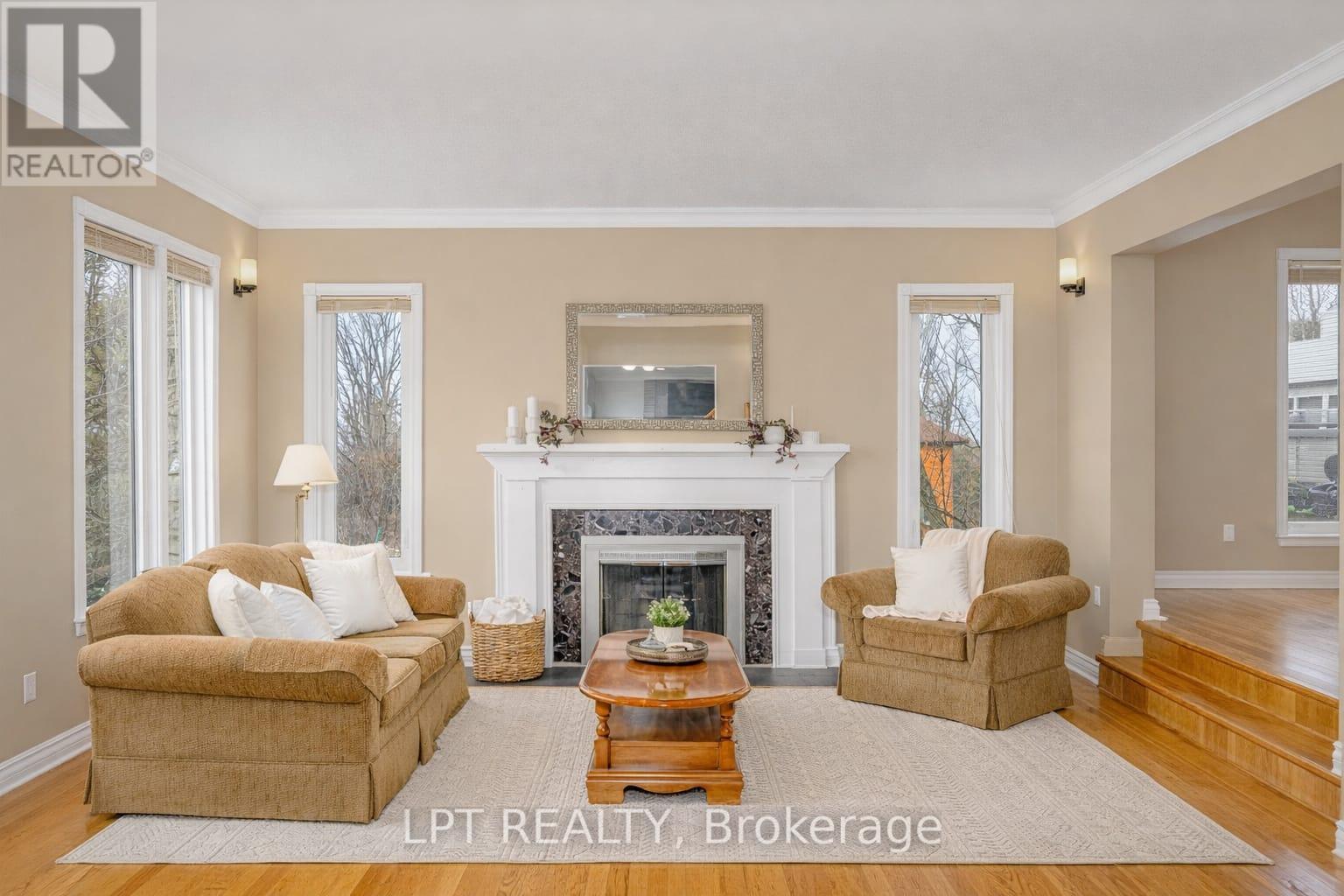 234 Angeline Street N, Kawartha Lakes (Lindsay), Ontario  K9V 5E9 - Photo 9 - X12877456