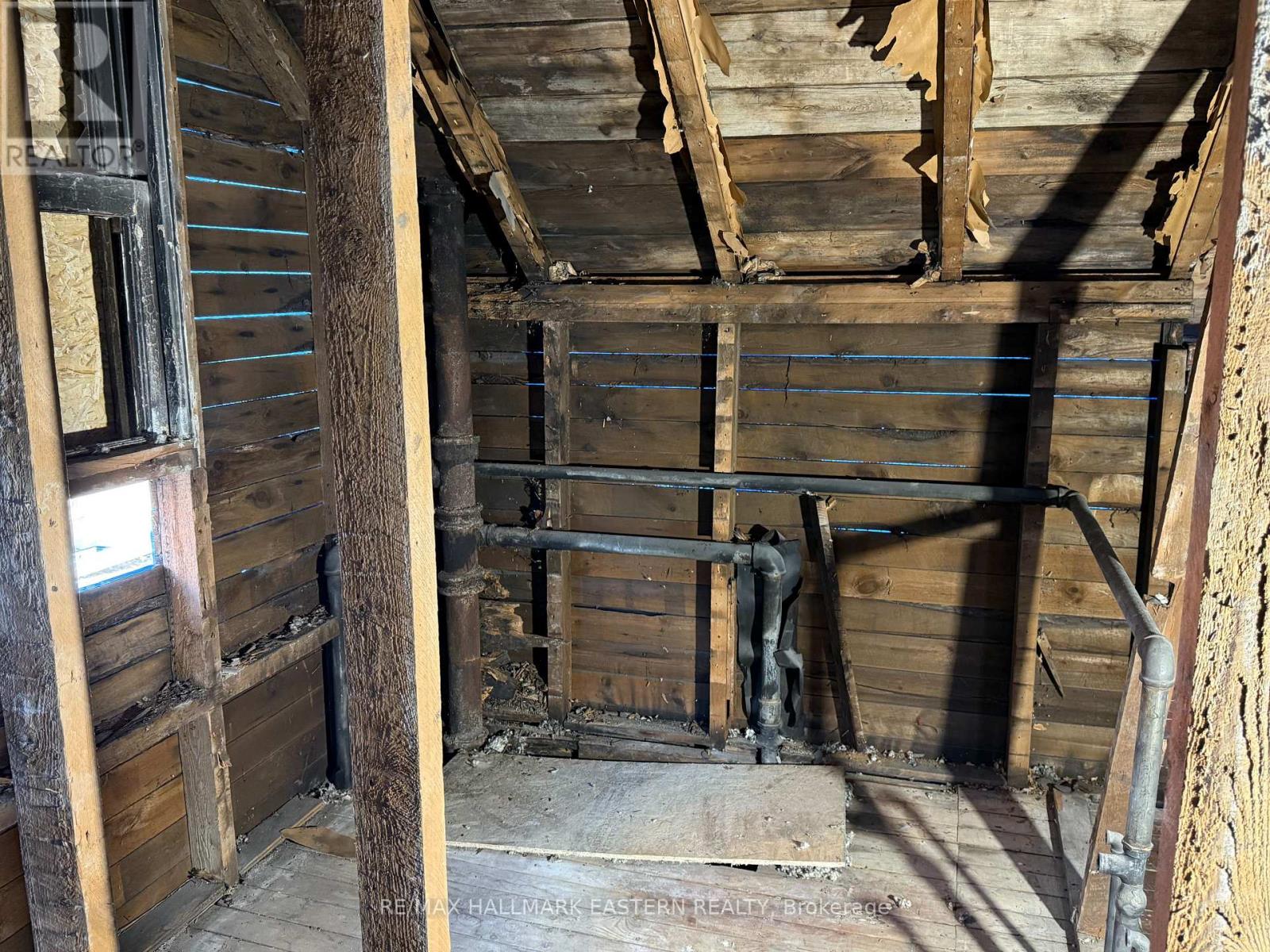 585 Bolivar Street, Peterborough (Town Ward 3), Ontario  K9J 4R9 - Photo 10 - X12877932