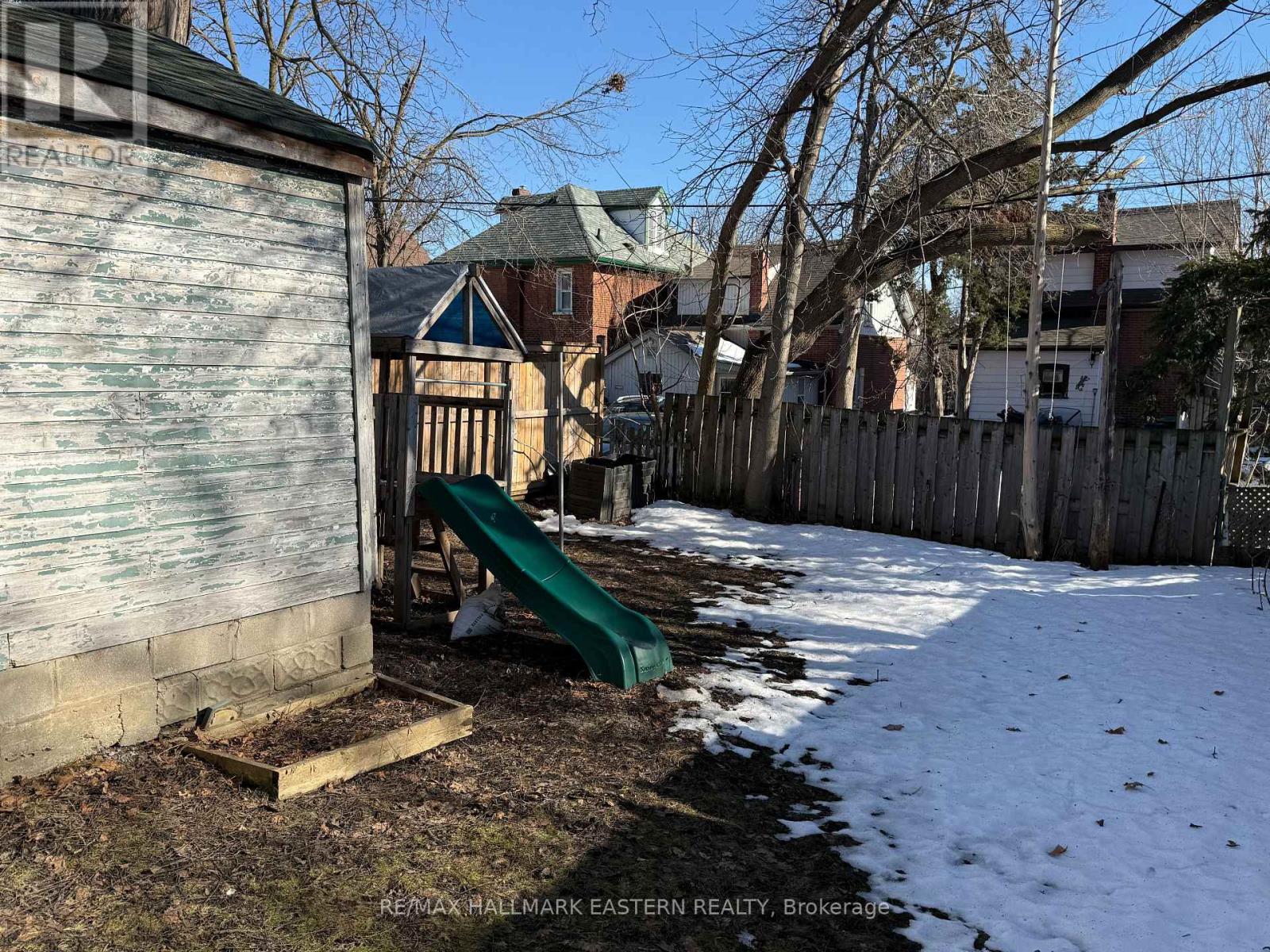 585 Bolivar Street, Peterborough (Town Ward 3), Ontario  K9J 4R9 - Photo 15 - X12877932