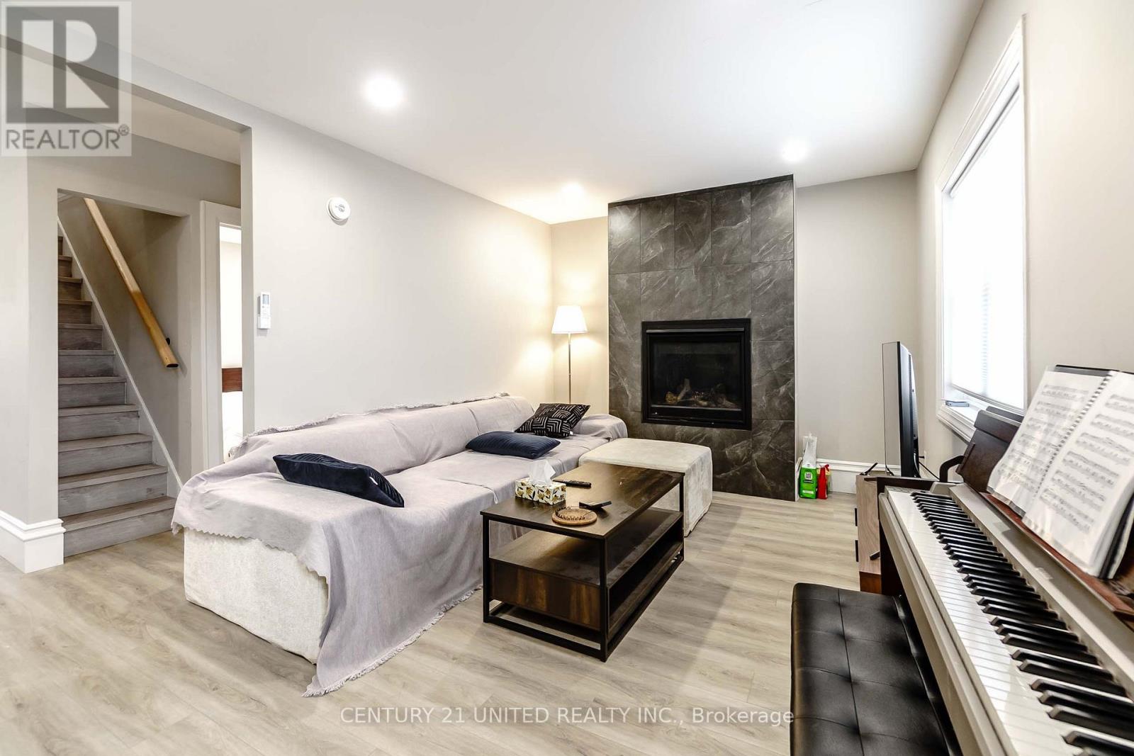 218 Park Street N, Peterborough (Town Ward 3), Ontario  K9J 3P8 - Photo 28 - X12878106