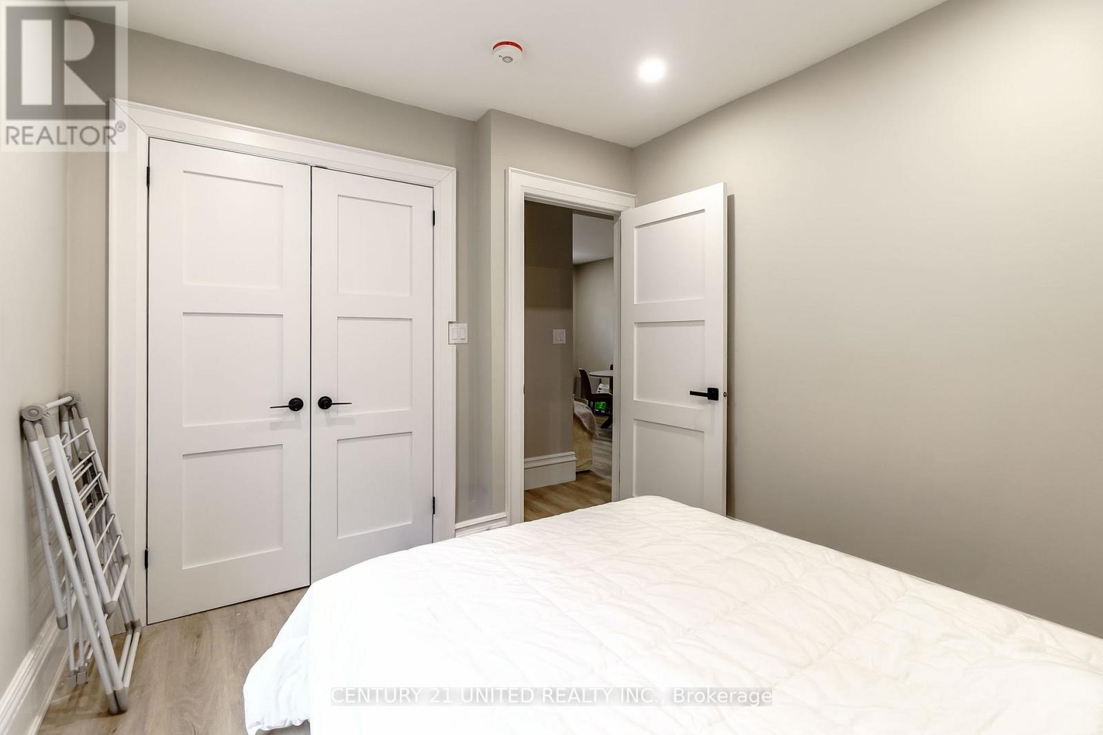 218 Park Street N, Peterborough (Town Ward 3), Ontario  K9J 3P8 - Photo 39 - X12878106