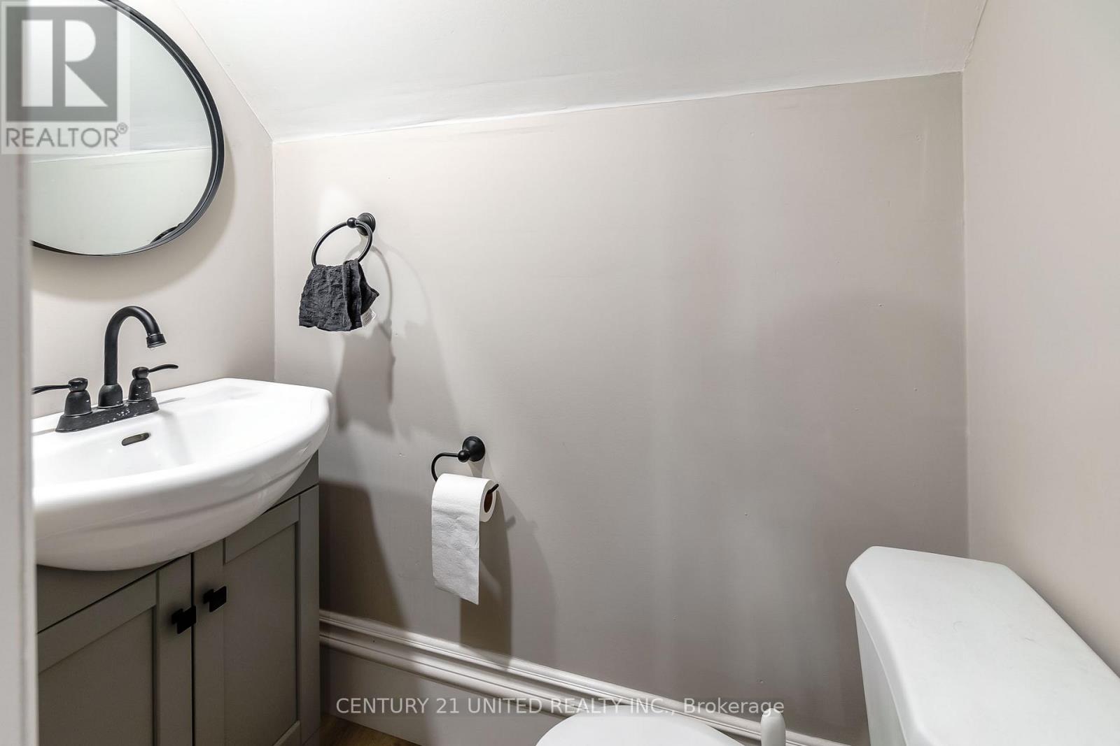 218 Park Street N, Peterborough (Town Ward 3), Ontario  K9J 3P8 - Photo 46 - X12878106