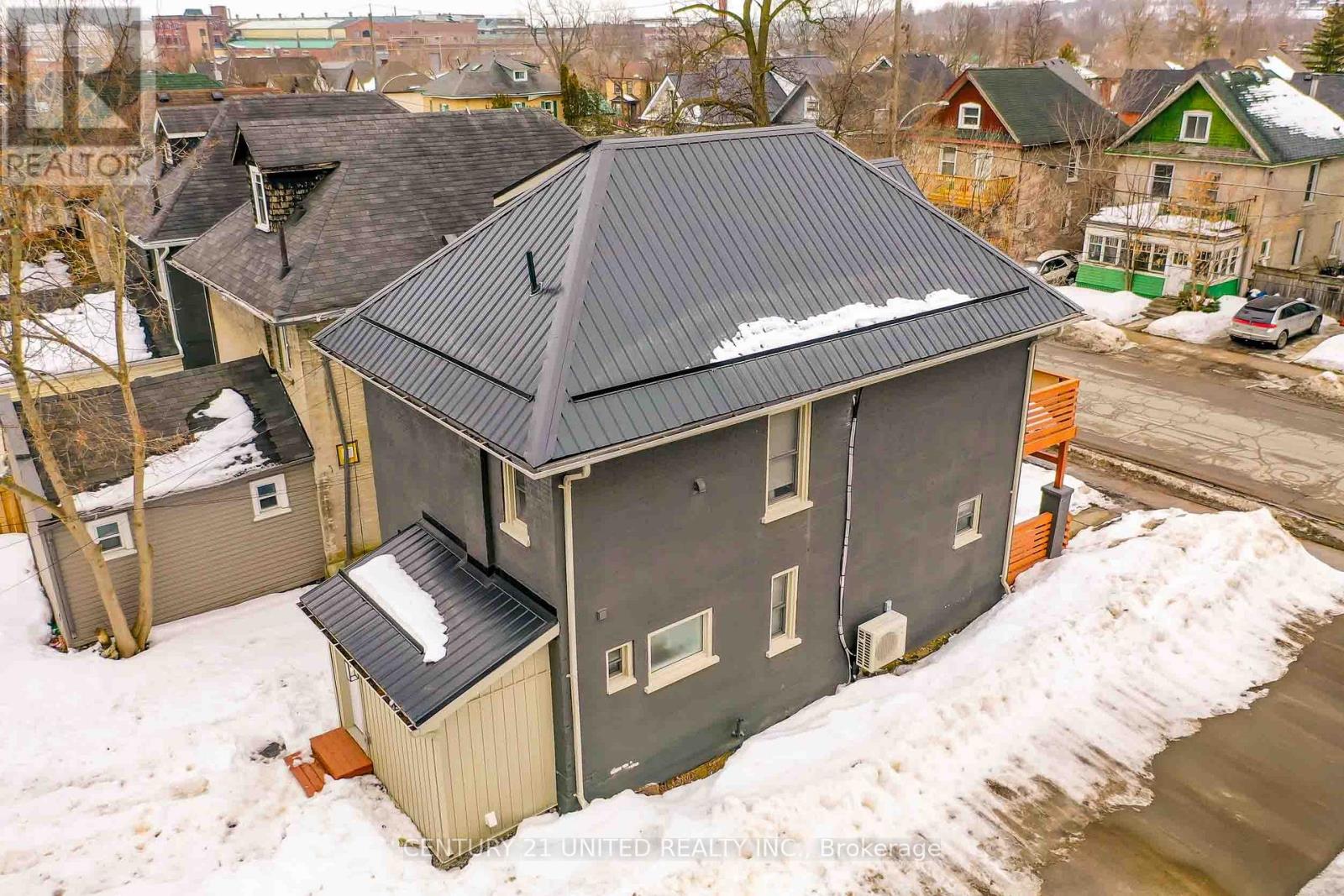 218 Park Street N, Peterborough (Town Ward 3), Ontario  K9J 3P8 - Photo 48 - X12878106