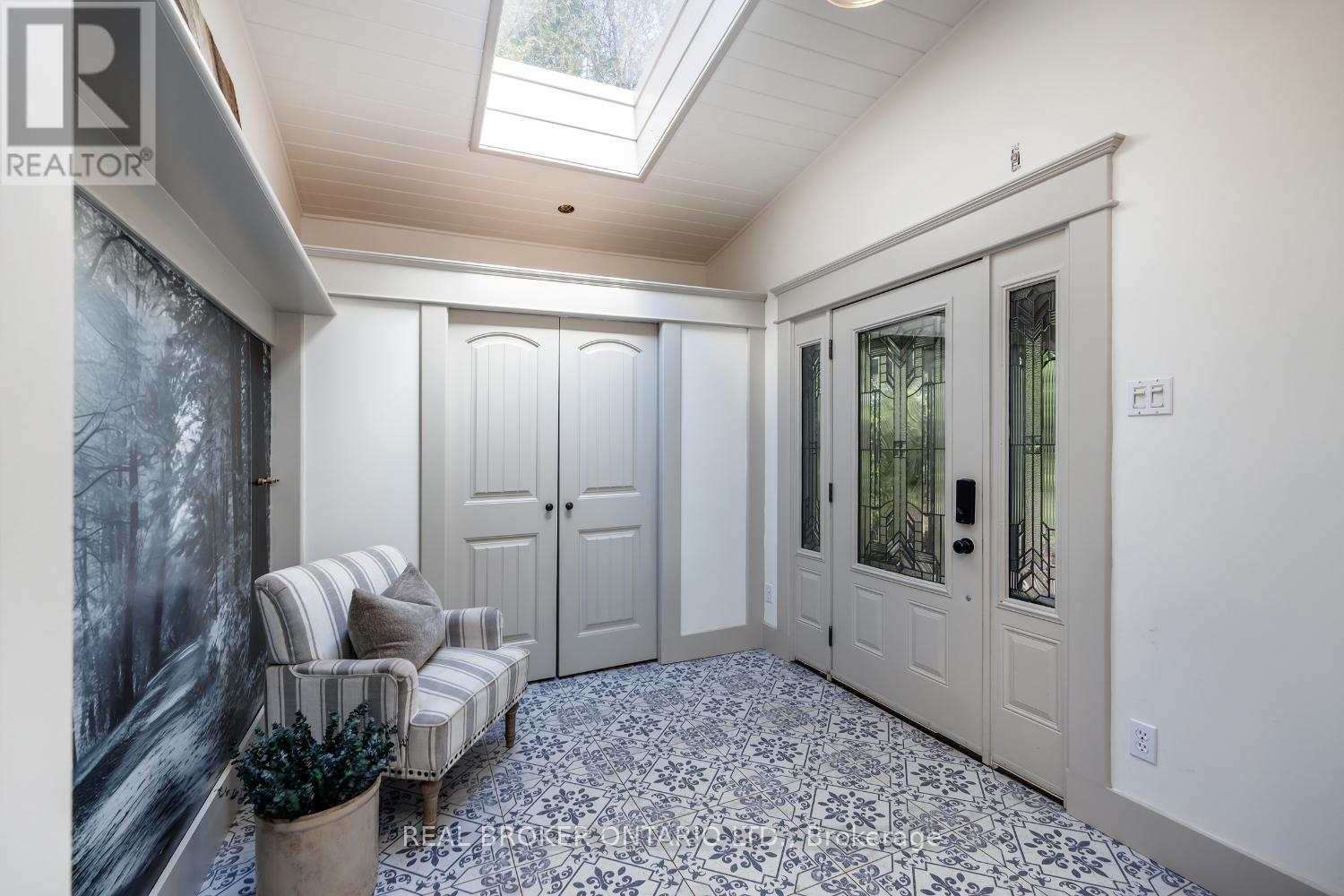 832 Highway 7a, Kawartha Lakes (Manvers), Ontario  L0A 1A0 - Photo 8 - X12878678