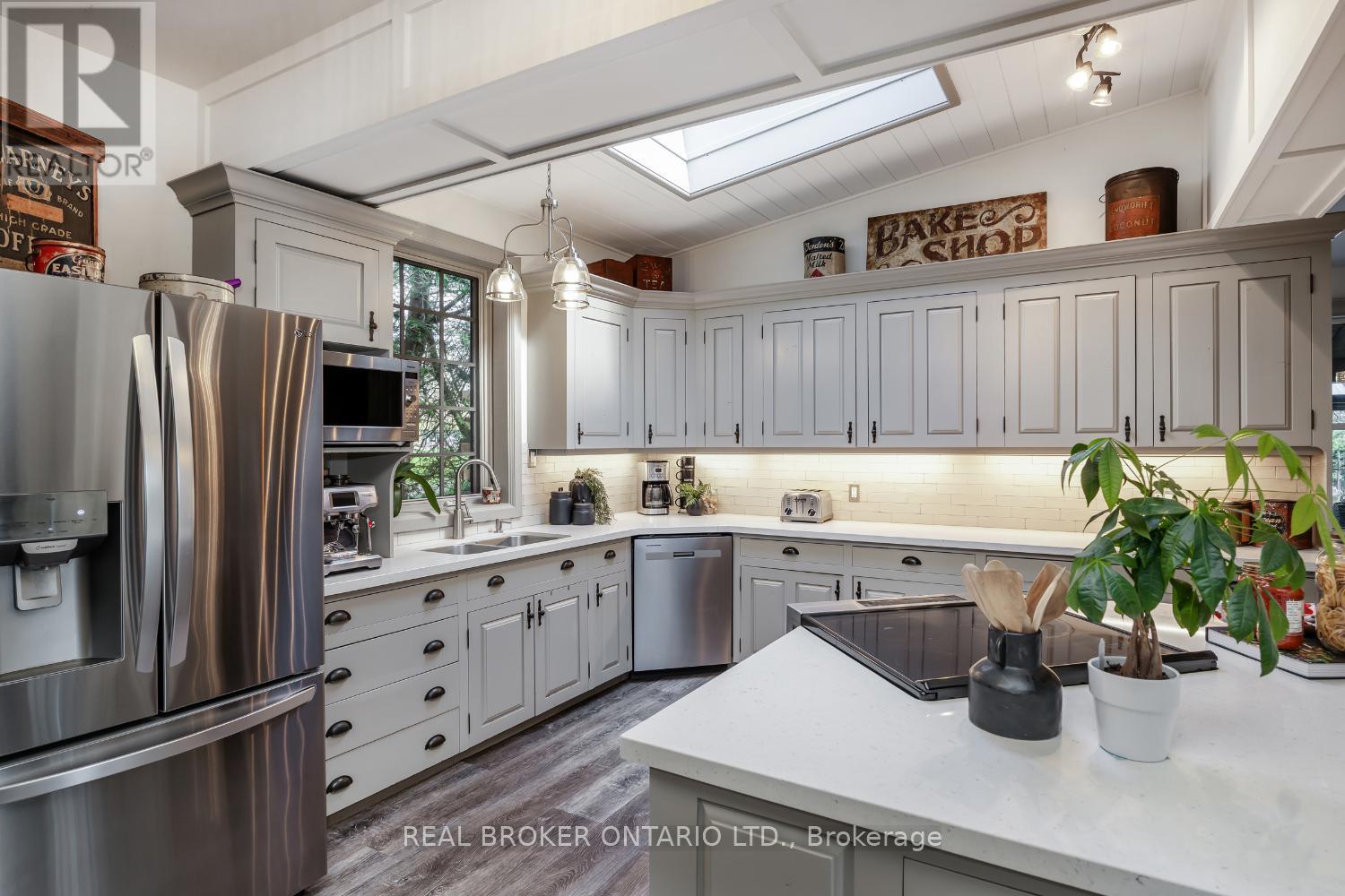 832 Highway 7a, Kawartha Lakes (Manvers), Ontario  L0A 1A0 - Photo 9 - X12878678