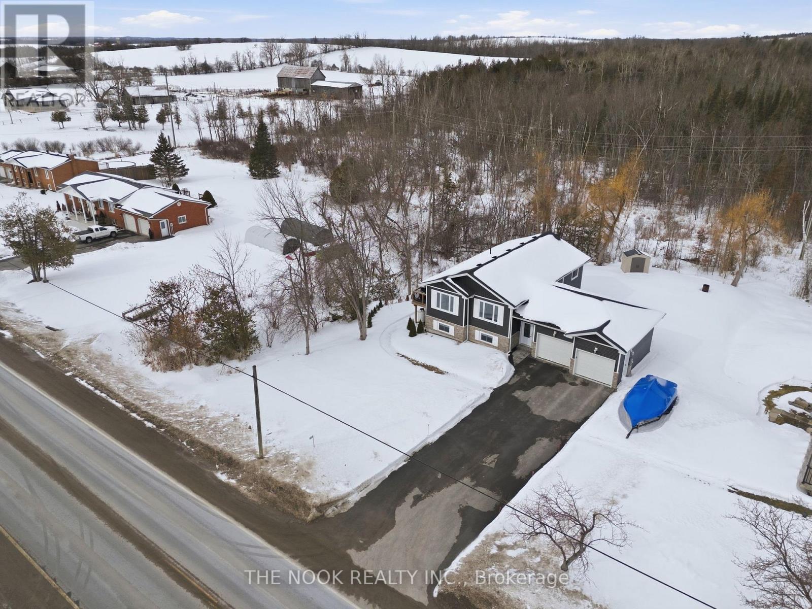 1040 Yankee Line, Selwyn, Ontario  K0L 1T0 - Photo 2 - X12879236