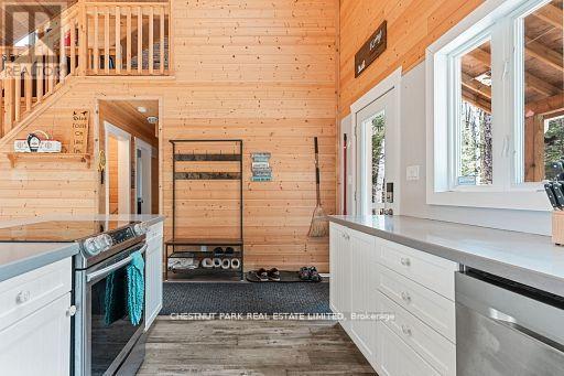 1038 Stonehenge Lane, Highlands East (Cardiff Ward), Ontario  K0L 1M0 - Photo 11 - X12879370