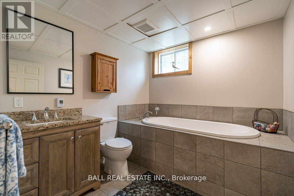 1726 South Bay Shore Road W, Douro-Dummer, Ontario  K0L 2H0 - Photo 39 - X12879586