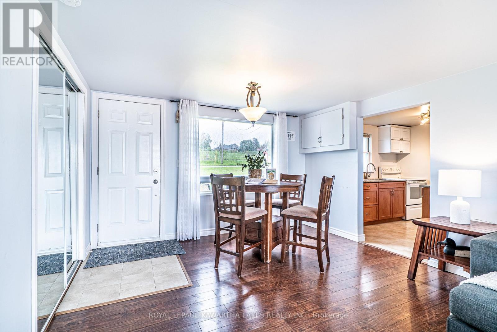 215 Snug Harbour Road, Kawartha Lakes (Lindsay), Ontario  K9V 4R6 - Photo 10 - X12879588