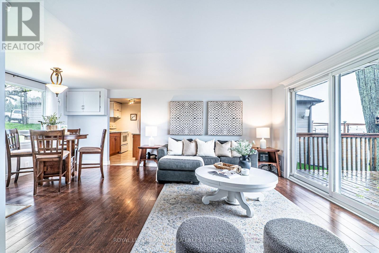 215 Snug Harbour Road, Kawartha Lakes (Lindsay), Ontario  K9V 4R6 - Photo 15 - X12879588