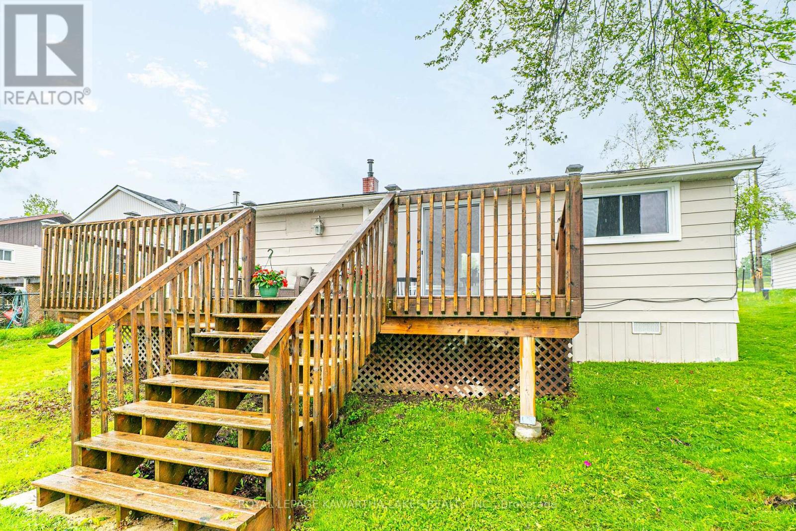 215 Snug Harbour Road, Kawartha Lakes (Lindsay), Ontario  K9V 4R6 - Photo 33 - X12879588