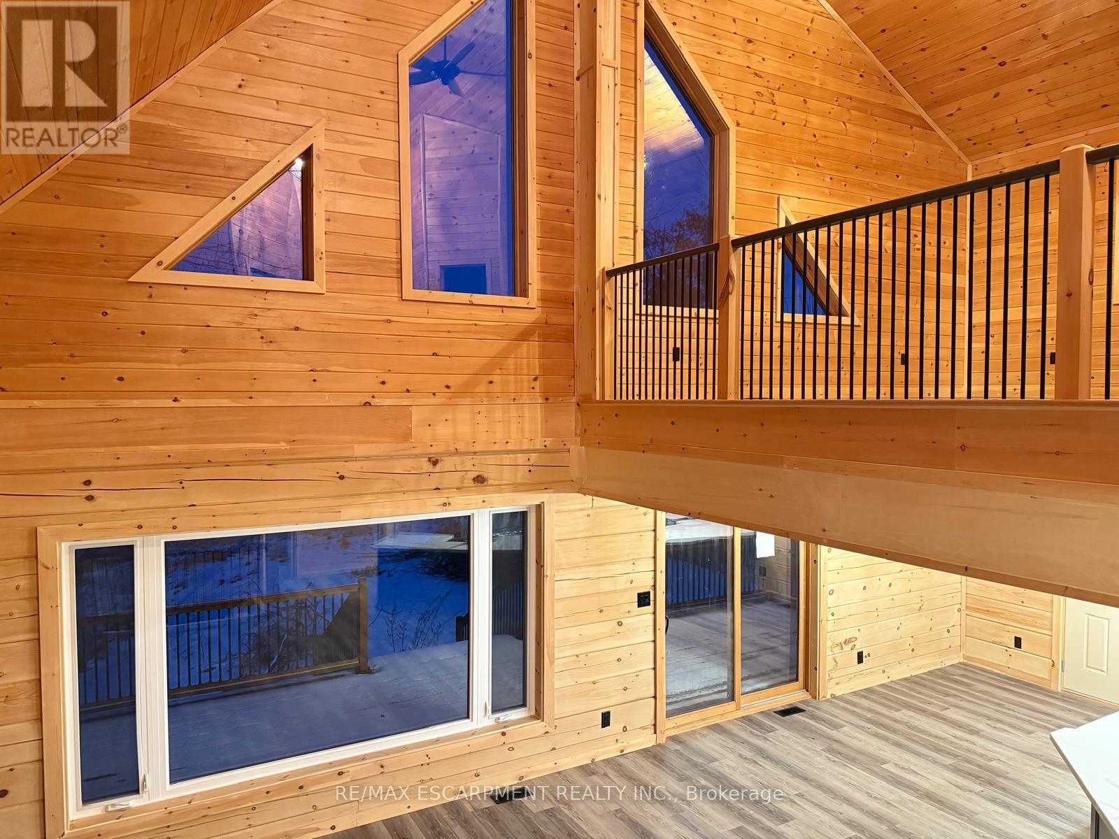 33 Laird Drive, Kawartha Lakes (Fenelon), Ontario  K9V 4R6 - Photo 19 - X12880482