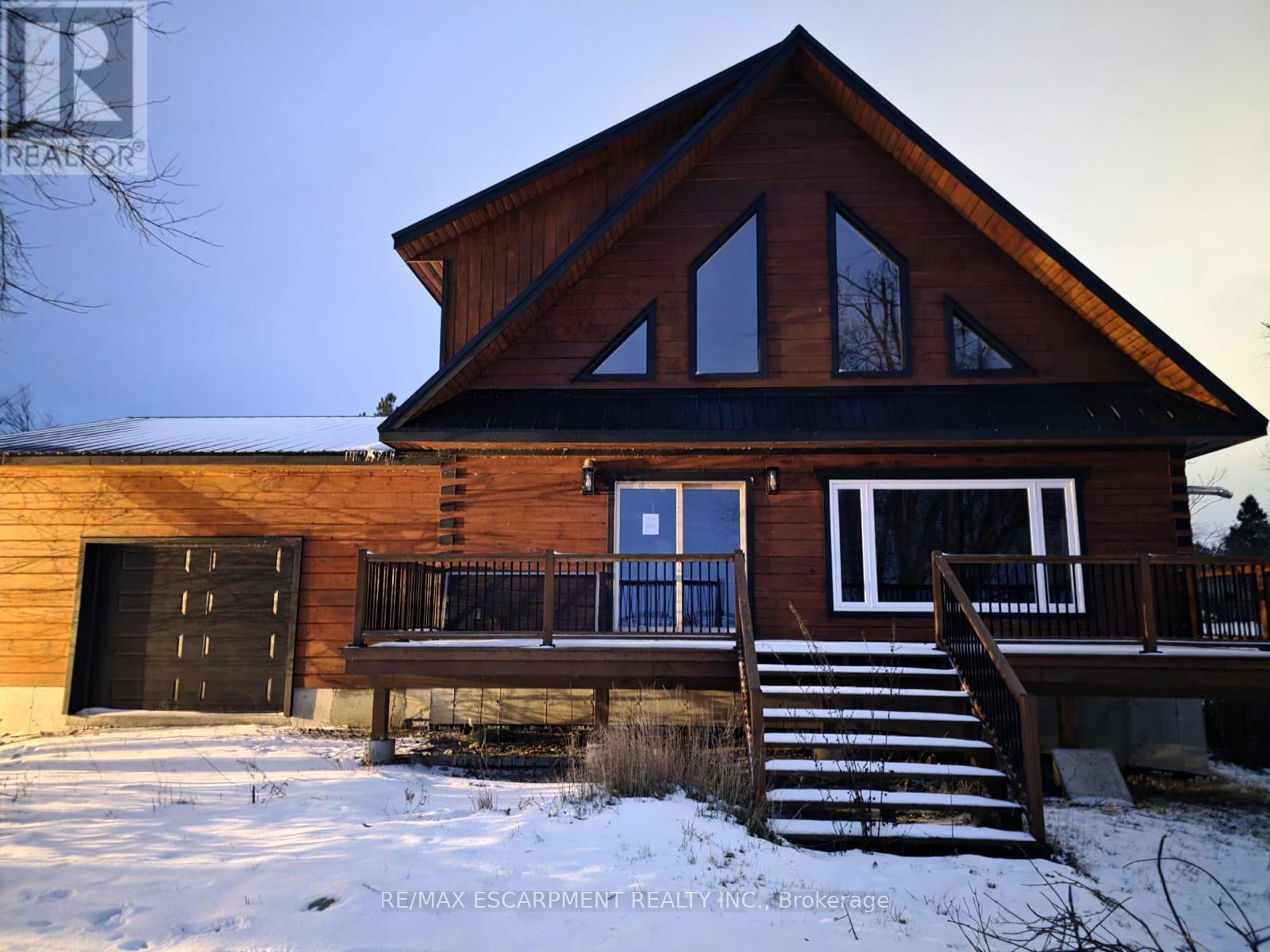 33 Laird Drive, Kawartha Lakes (Fenelon), Ontario  K9V 4R6 - Photo 2 - X12880482