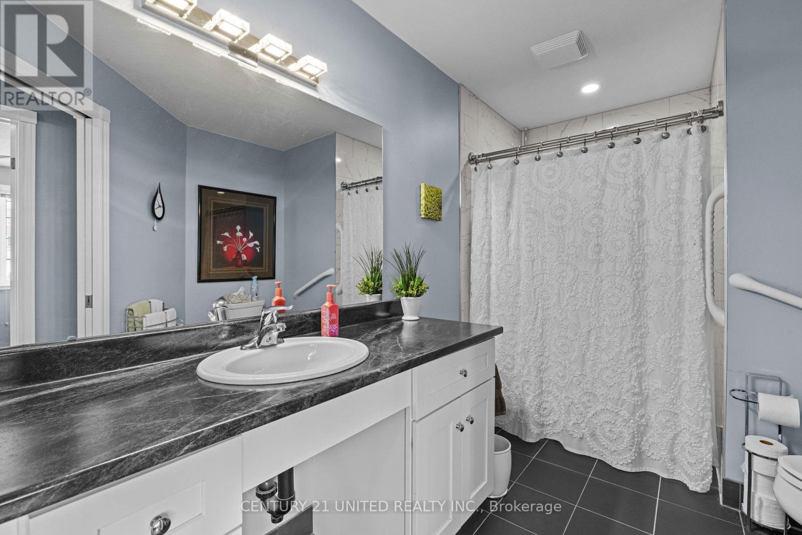 640 Brealey Drive, Peterborough (Otonabee Ward 1), Ontario  K9K 2M7 - Photo 23 - X12880972