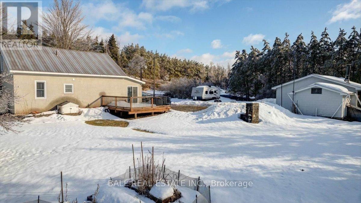 628 Weslemkoon Lake Road, Tudor And Cashel (Tudor Ward), Ontario  K0L 1W0 - Photo 11 - X12882134