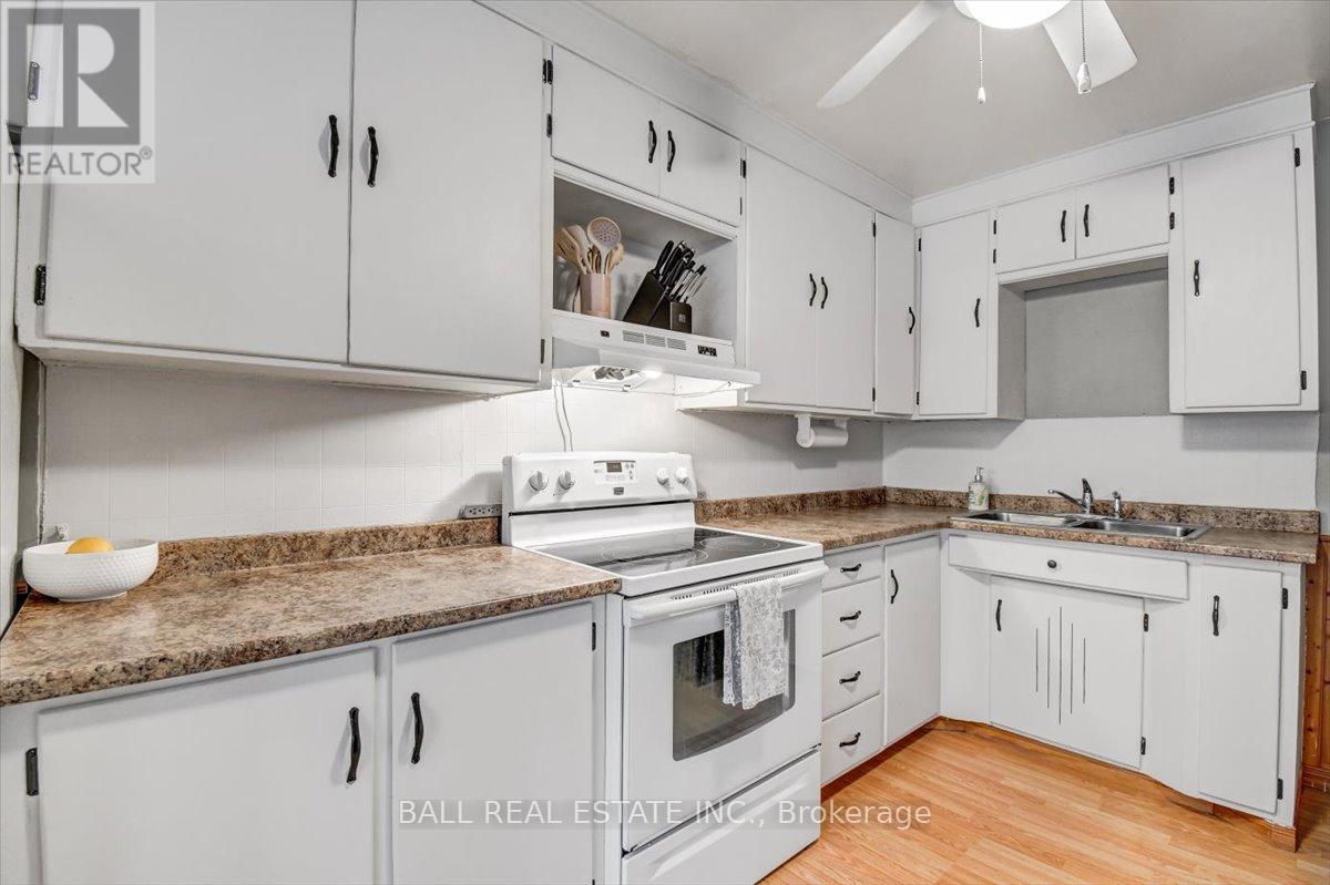 628 Weslemkoon Lake Road, Tudor And Cashel (Tudor Ward), Ontario  K0L 1W0 - Photo 18 - X12882134