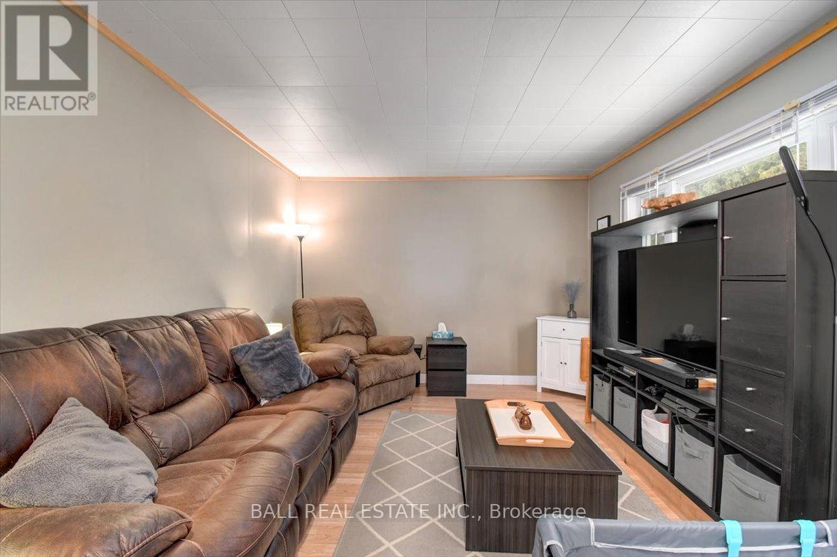 628 Weslemkoon Lake Road, Tudor And Cashel (Tudor Ward), Ontario  K0L 1W0 - Photo 27 - X12882134