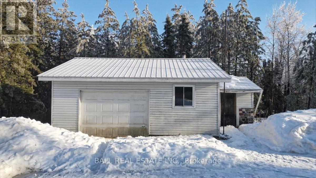 628 Weslemkoon Lake Road, Tudor And Cashel (Tudor Ward), Ontario  K0L 1W0 - Photo 6 - X12882134