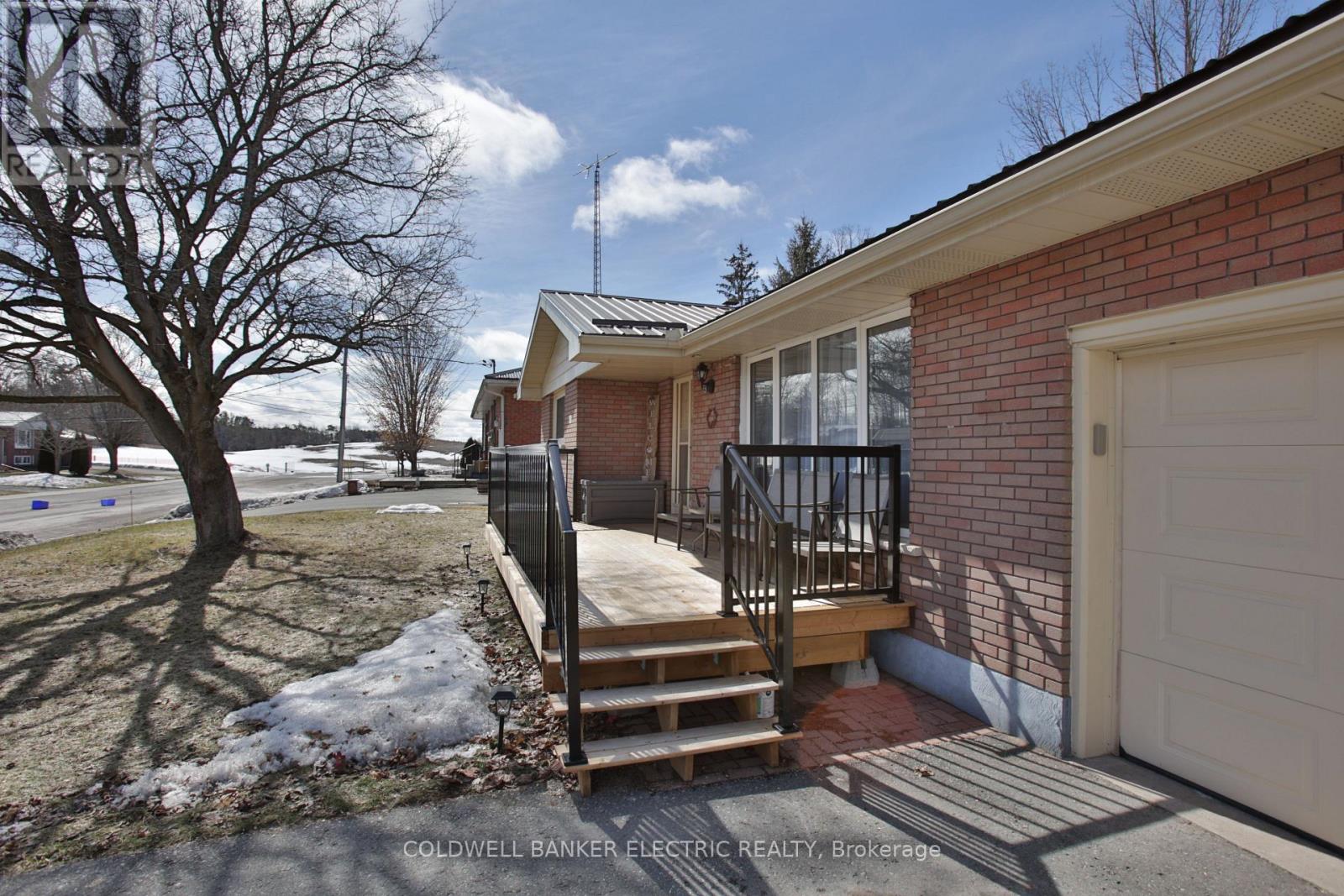 116 Robert Road, Asphodel-Norwood (Norwood), Ontario  K0L 2V0 - Photo 4 - X12882404
