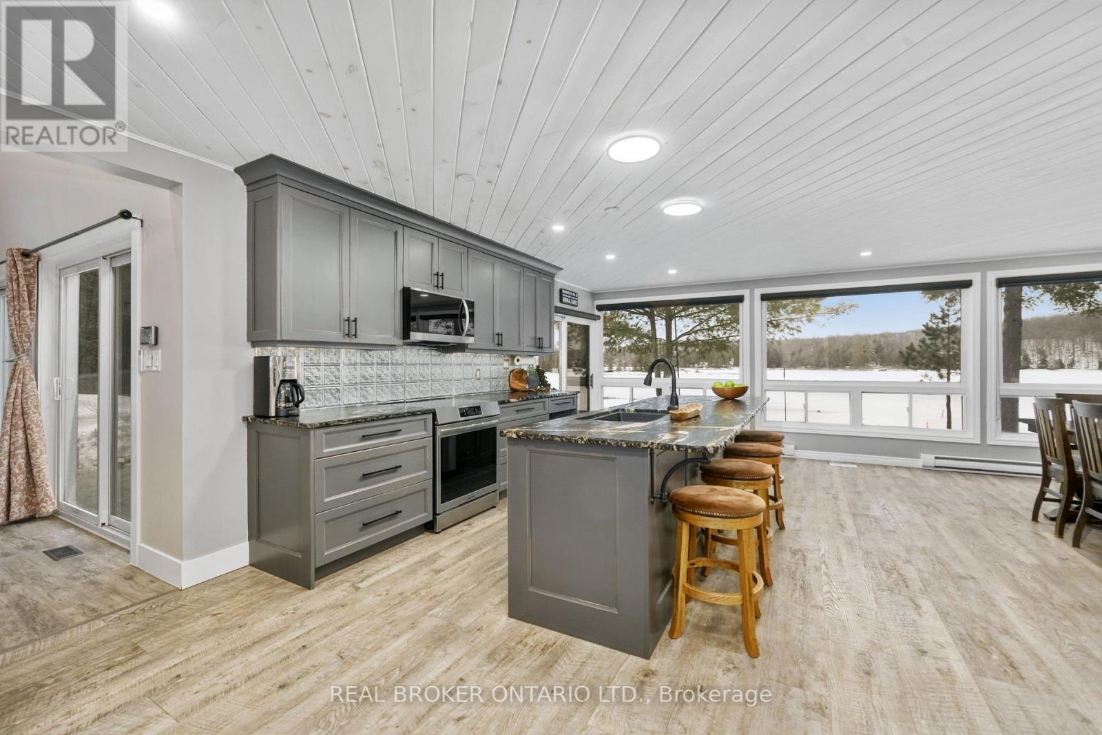 1109 Wilderness Island Trail W, Highlands East (Cardiff Ward), Ontario  K0L 1C0 - Photo 9 - X12883696