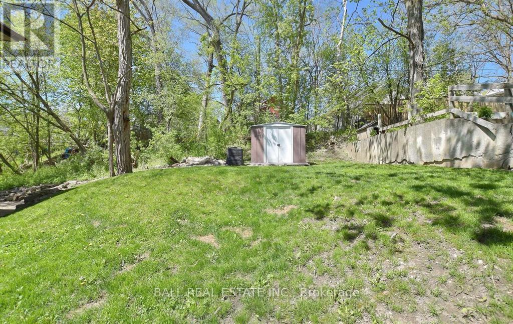 619 Aylmer Street N, Peterborough (Town Ward 3), Ontario  K9H 3X2 - Photo 19 - X12883896