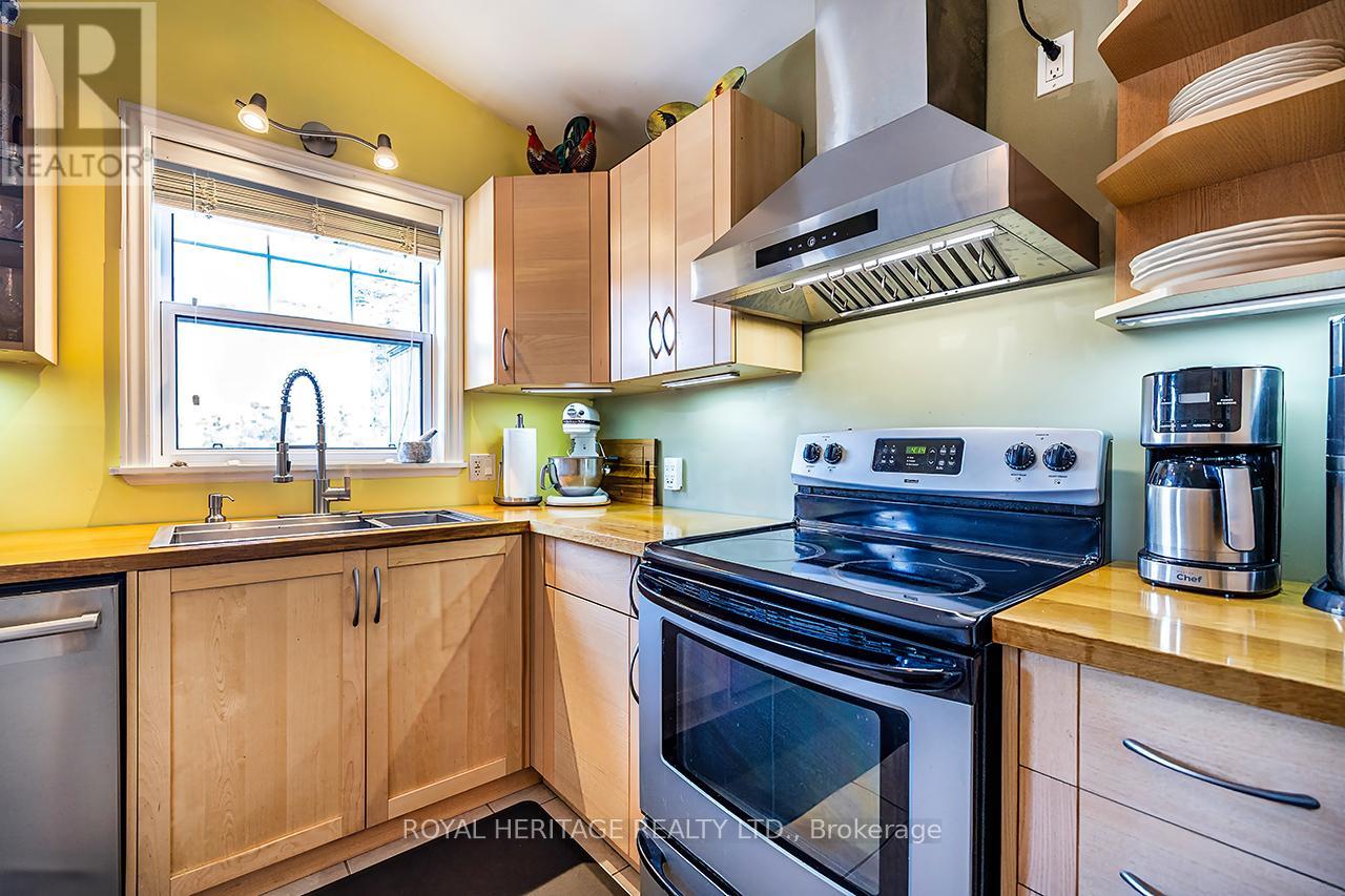 84 Nevin Avenue, Peterborough (Otonabee Ward 1), Ontario  K9J 6E8 - Photo 10 - X12883964