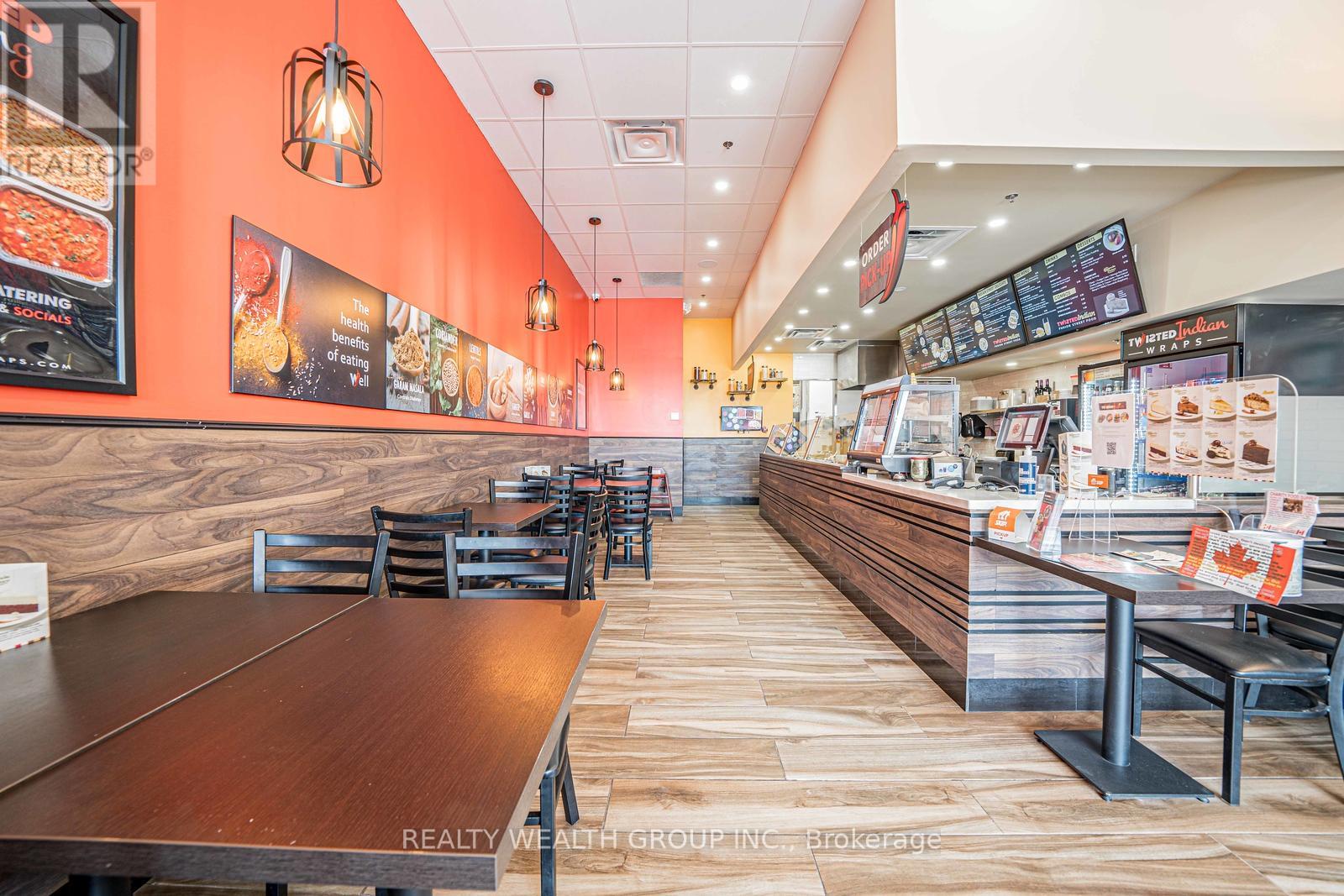 4 - 370 Kent Street W, Kawartha Lakes (Lindsay), Ontario  K9V 6G8 - Photo 2 - X12885740