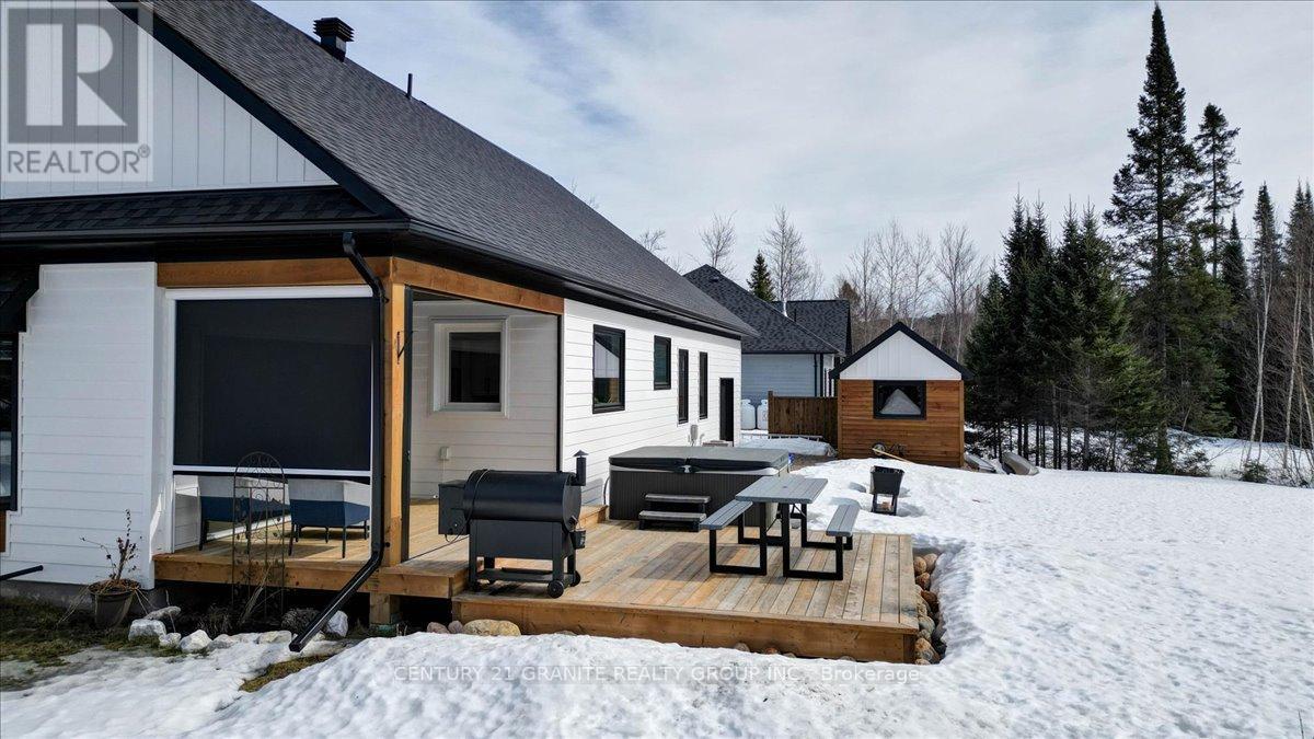 10 Bancroft Ridge Drive, Bancroft (Bancroft Ward), Ontario  K0L 1C0 - Photo 3 - X12885754