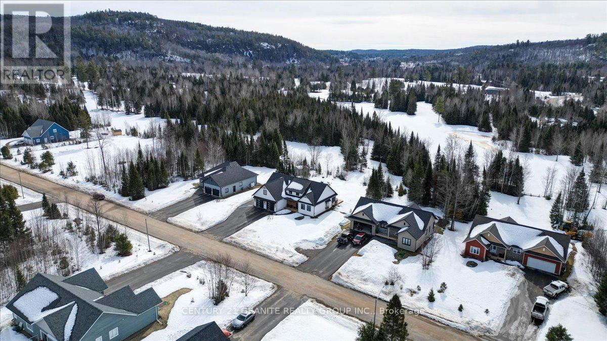 10 Bancroft Ridge Drive, Bancroft (Bancroft Ward), Ontario  K0L 1C0 - Photo 34 - X12885754