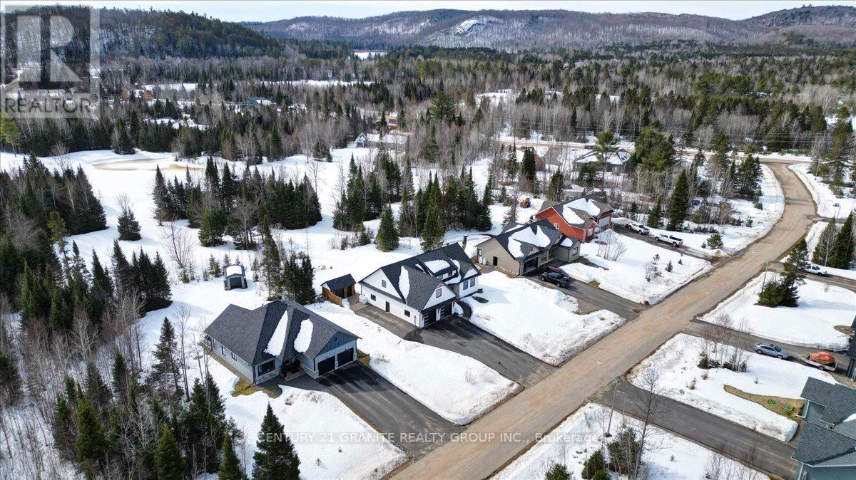 10 Bancroft Ridge Drive, Bancroft (Bancroft Ward), Ontario  K0L 1C0 - Photo 35 - X12885754