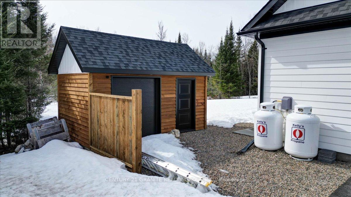 10 Bancroft Ridge Drive, Bancroft (Bancroft Ward), Ontario  K0L 1C0 - Photo 42 - X12885754