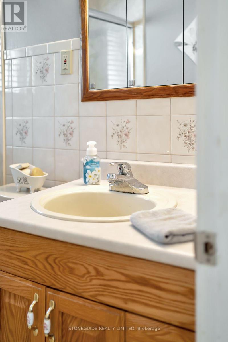 5 Armour Court, Kawartha Lakes (Lindsay), Ontario  K9V 1N9 - Photo 18 - X12885818