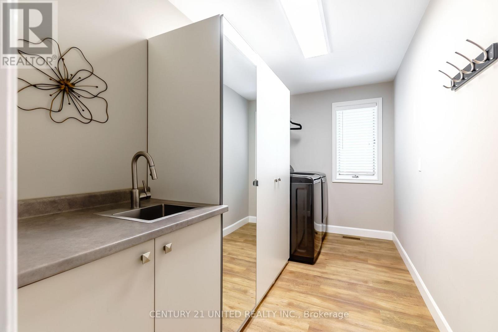 1691 Forster Avenue, Peterborough (Otonabee Ward 1), Ontario  K9K 2G6 - Photo 24 - X12886916