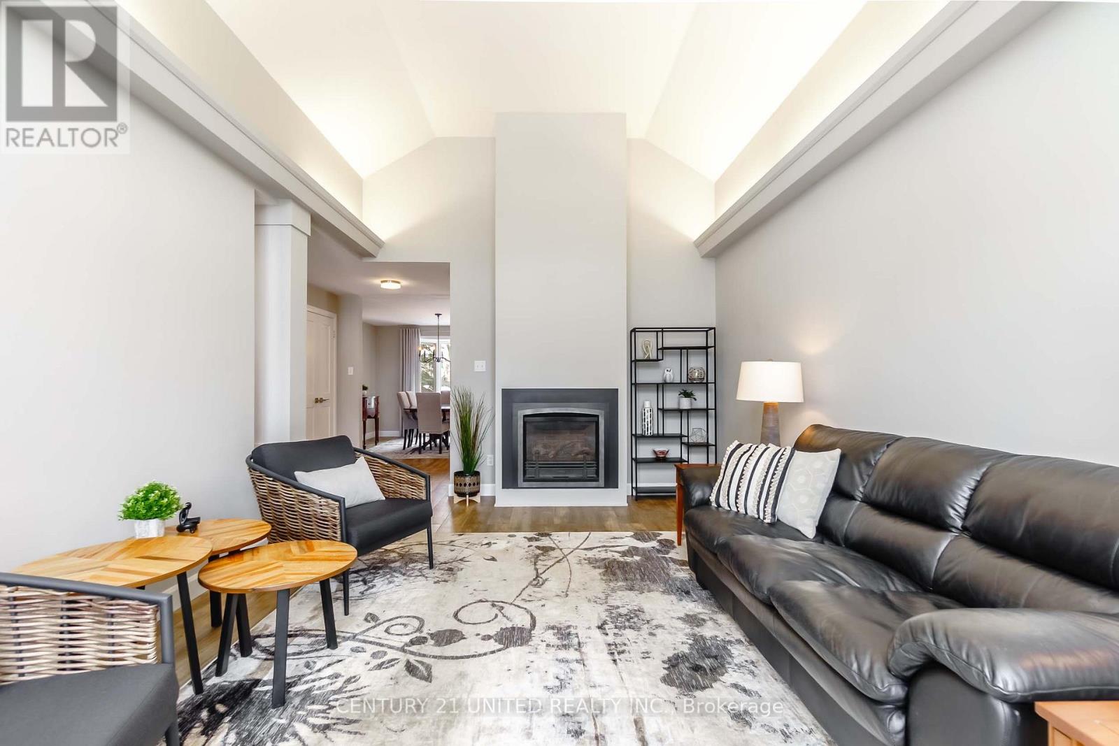 1691 Forster Avenue, Peterborough (Otonabee Ward 1), Ontario  K9K 2G6 - Photo 6 - X12886916