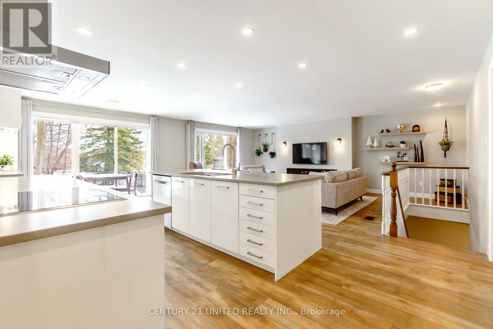 1691 Forster Avenue, Peterborough (Otonabee Ward 1), Ontario  K9K 2G6 - Photo 8 - X12886916